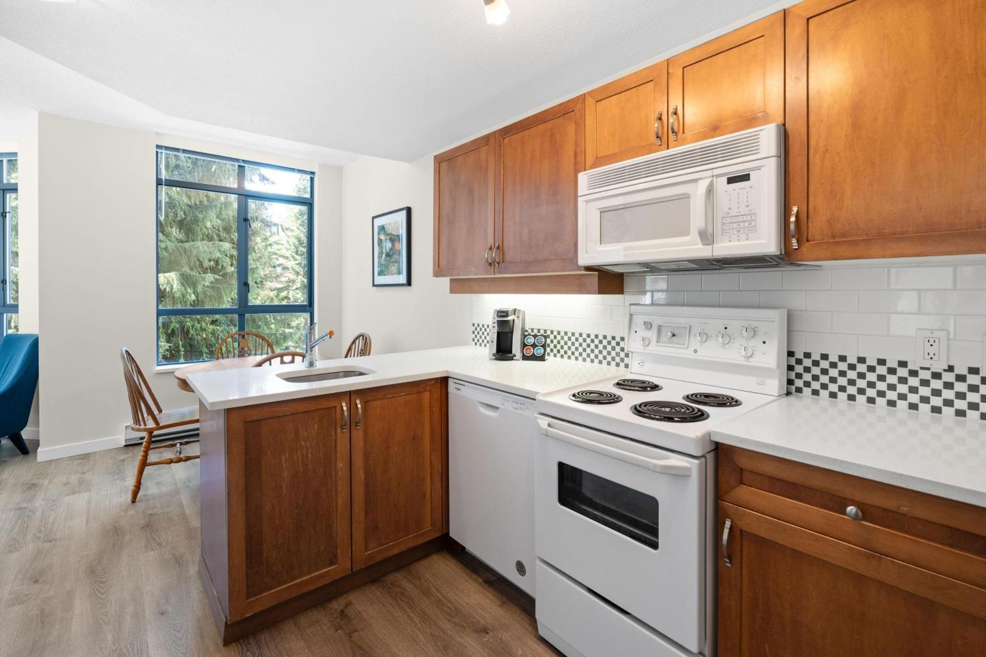 Alpenglow Lodge Bear Wonder One Bedroom By Mva Whistler Ngoại thất bức ảnh