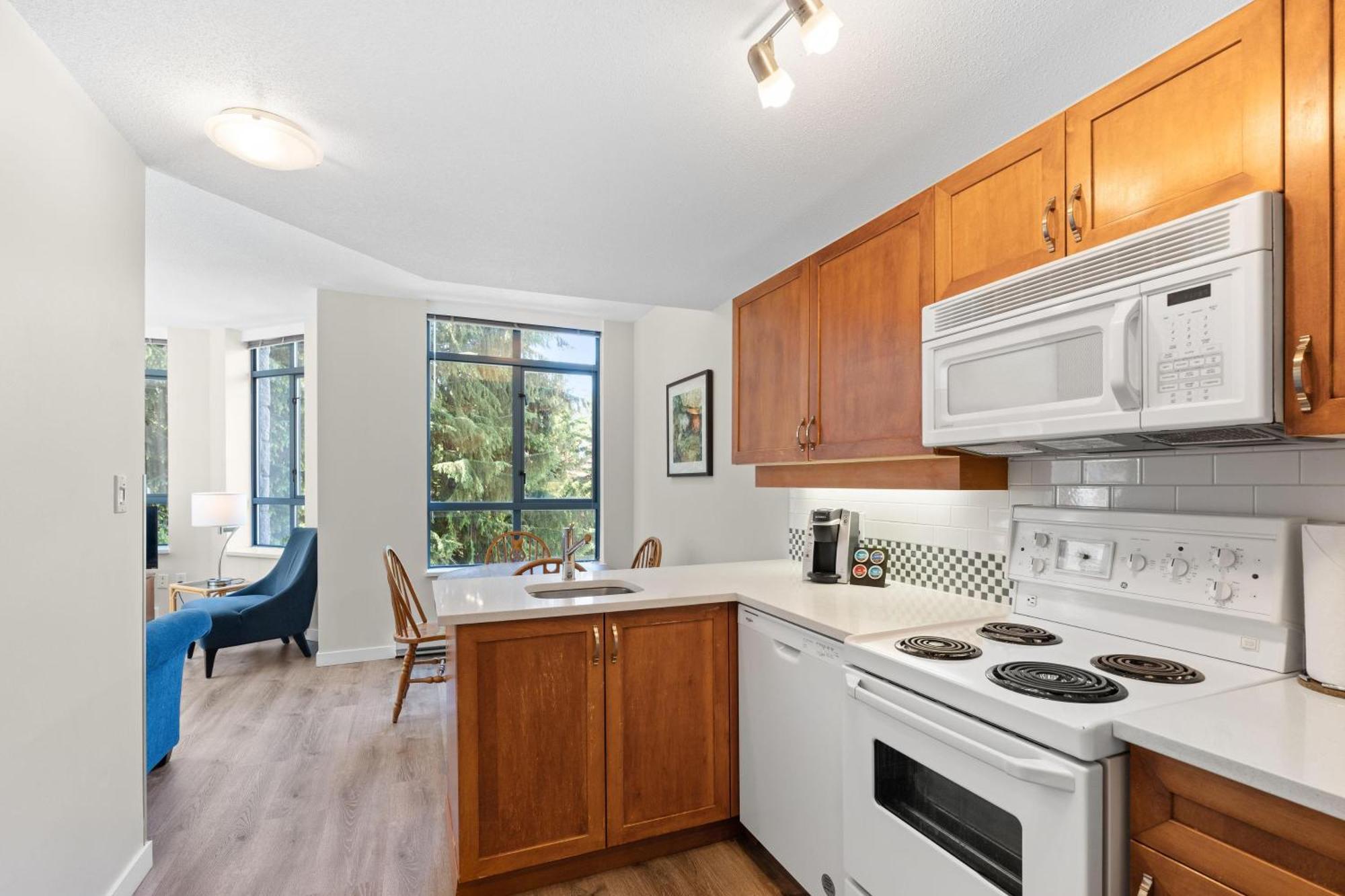 Alpenglow Lodge Bear Wonder One Bedroom By Mva Whistler Ngoại thất bức ảnh